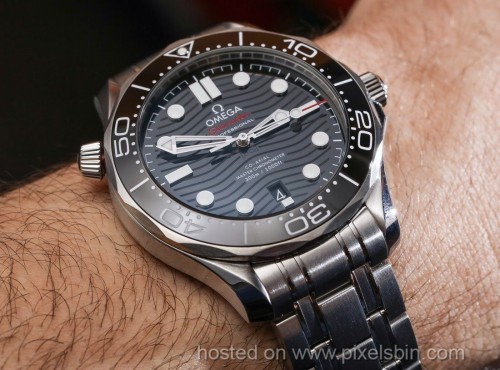 Omega Seamaster Diver 300m Watches 2018 aBlogtoWatch 08